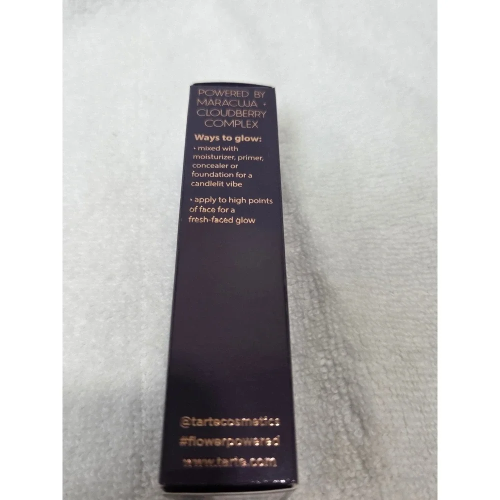 Tarte Creaseless Glow Skin Filter in the shade Gleaming .23 Fl Oz New